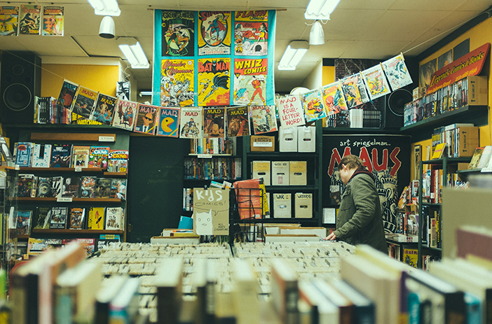 Newsstand and direct edition comic covers compared