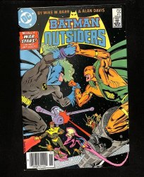 Cover Scan: Batman and the Outsiders #27 Newsstand Variant - Item ID #636424